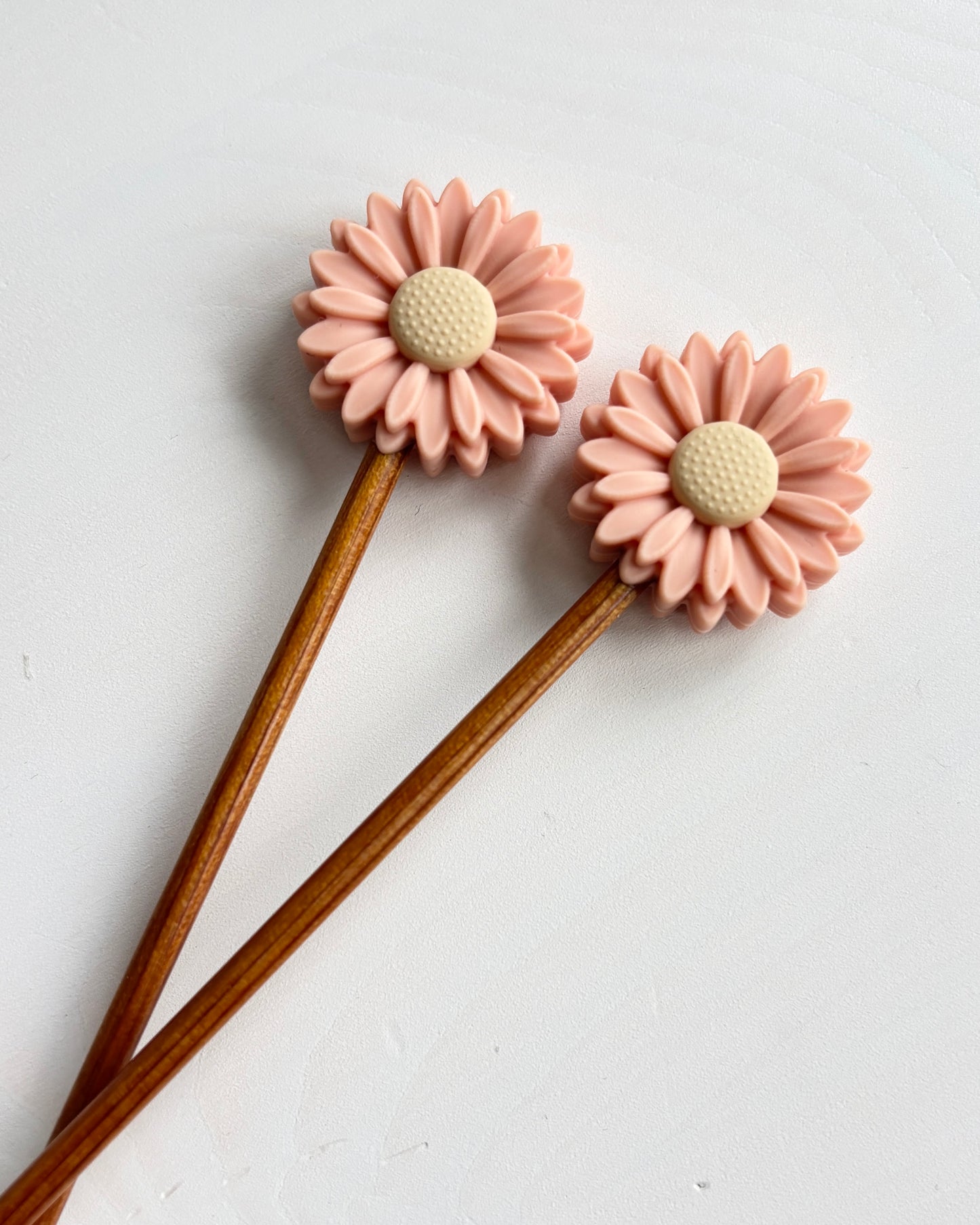 Puikkostopparit, persikka päivänkakkara