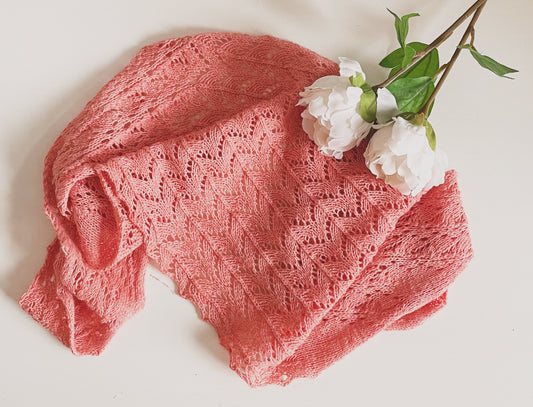 Dream neulottu pitsihuivi.