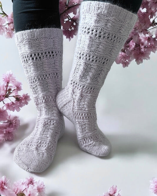 Fluffy, villasukat, neuleohje