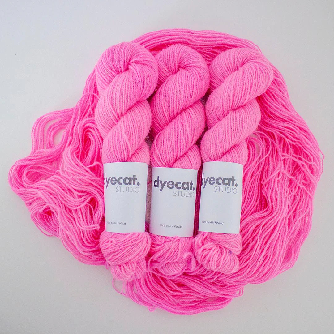 Kitten sukkalanka 50 g, fingering, DYECAT STUDIO